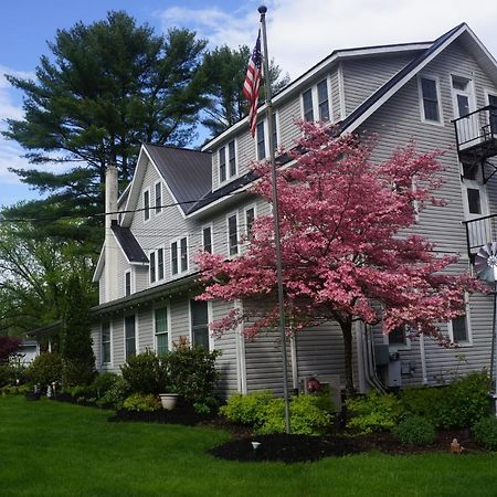 The Frogtown Inn Canadensis Extérieur photo