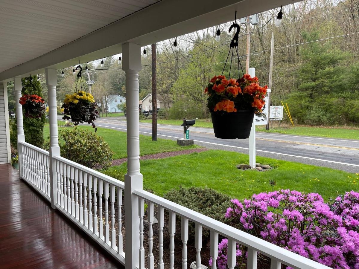 The Frogtown Inn Canadensis Extérieur photo