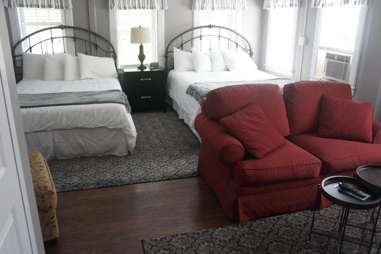 The Frogtown Inn Canadensis Extérieur photo