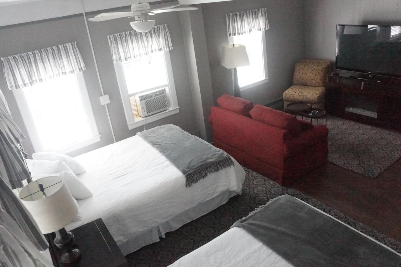 The Frogtown Inn Canadensis Extérieur photo