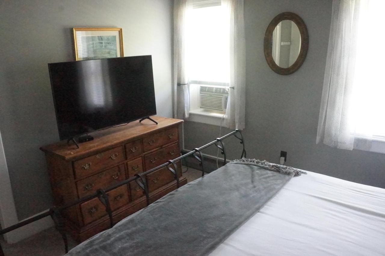 The Frogtown Inn Canadensis Extérieur photo