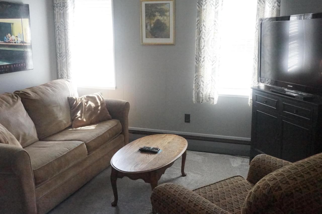 The Frogtown Inn Canadensis Extérieur photo