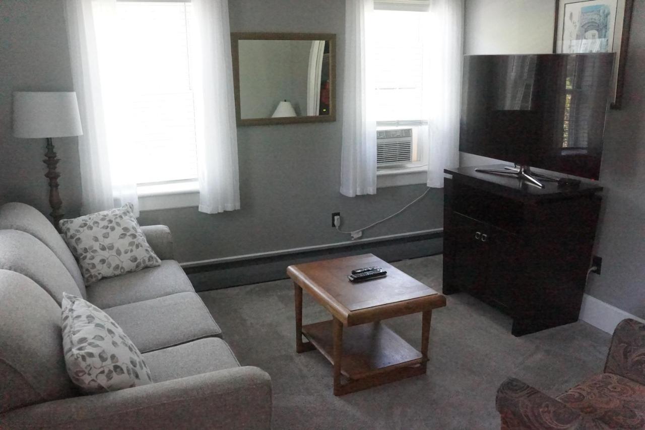 The Frogtown Inn Canadensis Extérieur photo